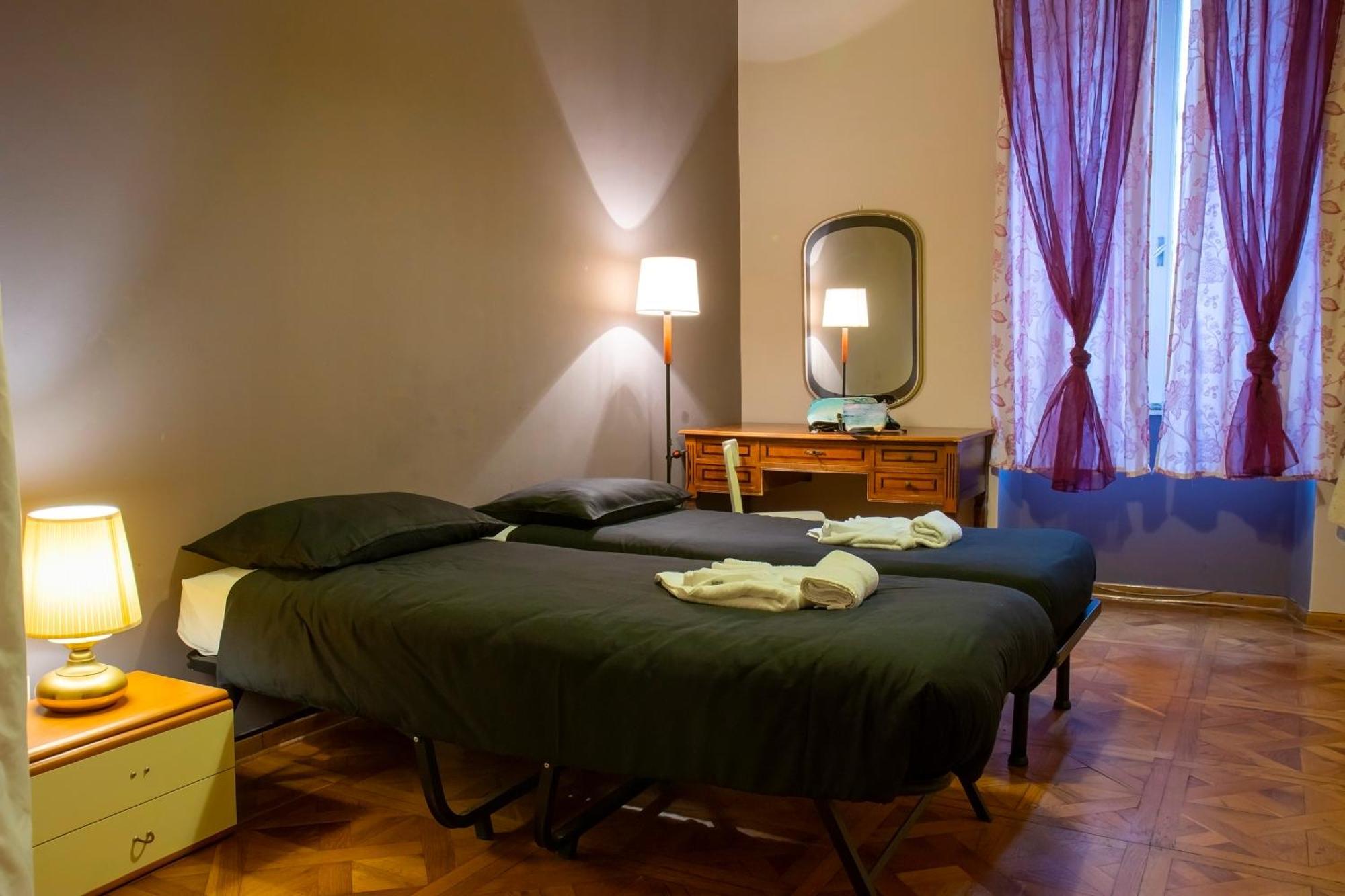 Hostel Teatro Trieste Bagian luar foto