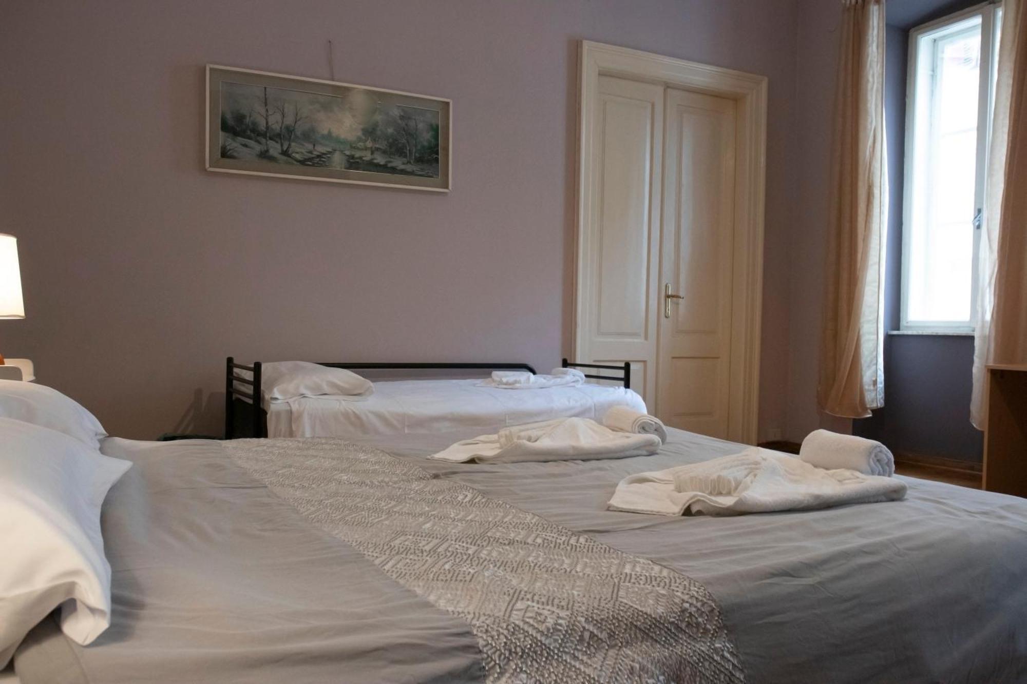 Hostel Teatro Trieste Bagian luar foto